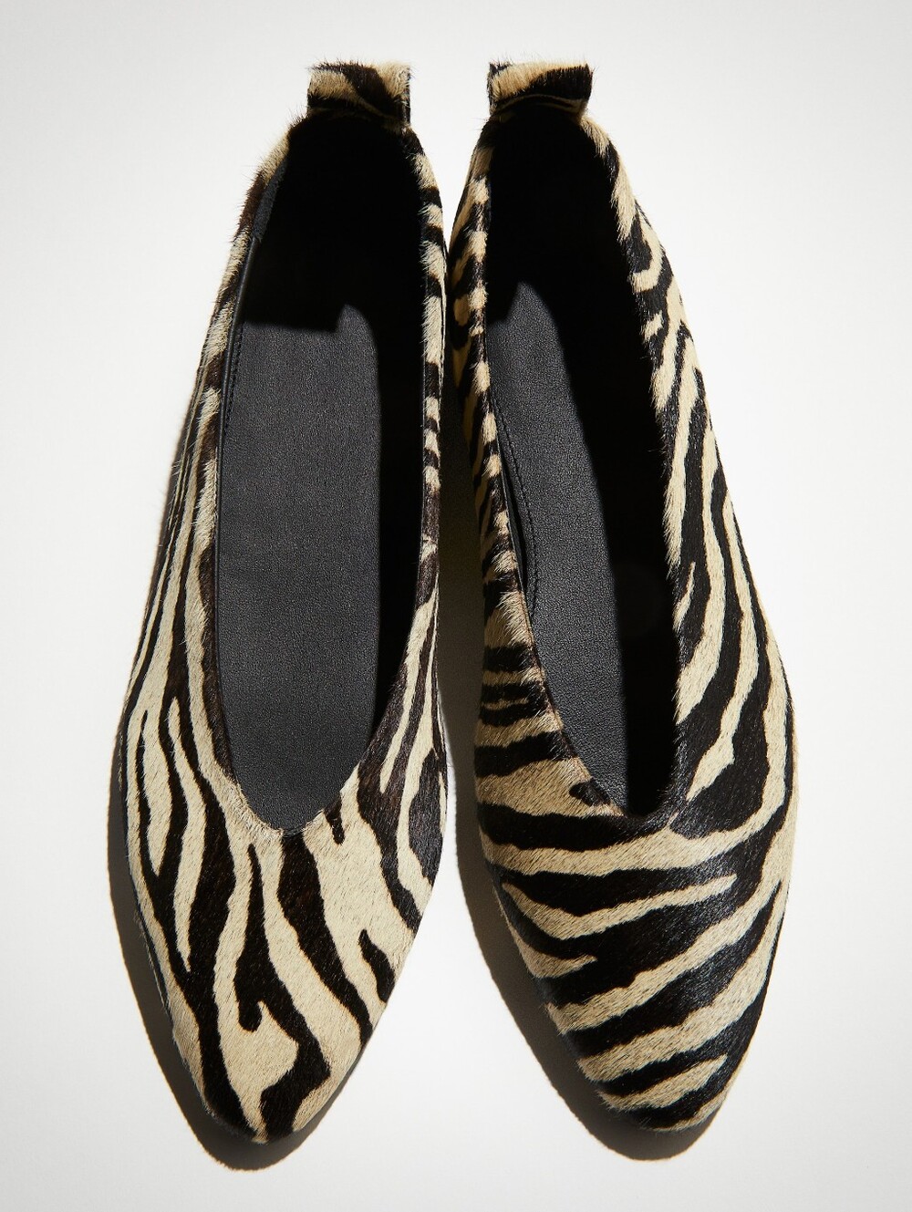 BNWT H&M Premium Leather Zebra Print Pointed Toe Flats Size 8 Size 39